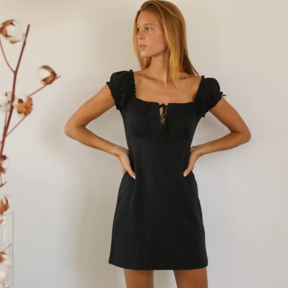 SQUARE NECK MINI DRESS